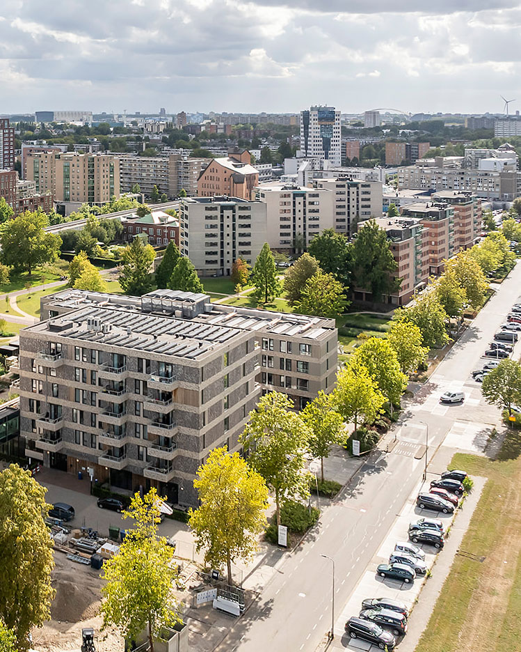 Woonzorgcentrum Amandelhof

In een groene parkachtige omgeving in Capelle aan den IJssel staat het nieuwe woonzorgcentrum Amandelhof. 

Fotografie: De Vries en Verburg 

#RoosRosArchitecten #RoosRos #gezond #toekomstgericht #hoogstepunt #CapelleAanDeIJssel #woonzorgzone