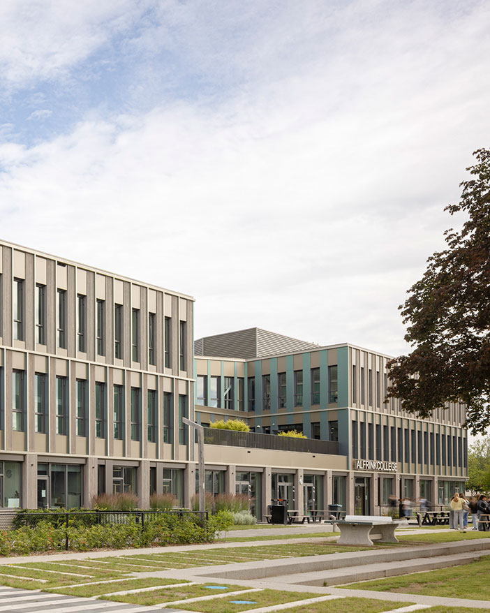 Alfrink en Sprongcollege Deurne

📸: @lucasvanderwee 

#RoosRosArchitecten #RoosRos #gezond #toekomstgericht #betekenisvol